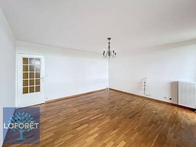 Appartement à louer 1 265 € 4 pièces 3 chambres 78 m² Étage 5/8 Elancourt 78990