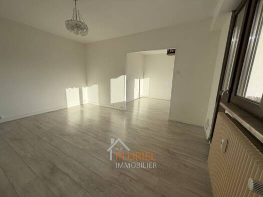 Appartement à louer 1 087 € 4 pièces 3 chambres 95 m² RDC/5 Ostwald 67540