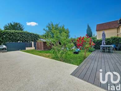 Maison à vendre 397 000 € 4 pièces 3 chambres 90 m² 281 m² de terrain Bord de Marne Champs-sur-Marne 77420