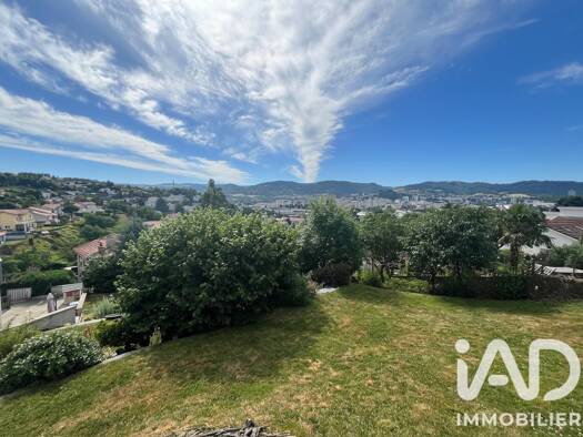 Maison à vendre 230 000 € 5 pièces 3 chambres 108 m² 714 m² de terrain Nord Ouest Unieux 42240