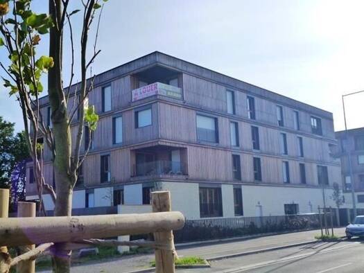 Appartement à louer 995 € 3 pièces 2 chambres 89,5 m² RDC La Guérinière Caen 14000