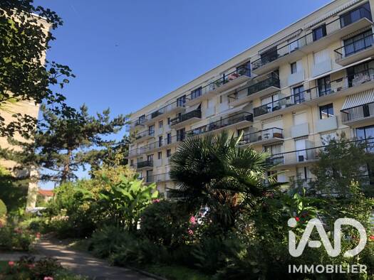 Appartement à vendre 235 000 € 4 pièces 2 chambres 78 m² Étage 4/7 Le Moutier Deuil-la-Barre 95170