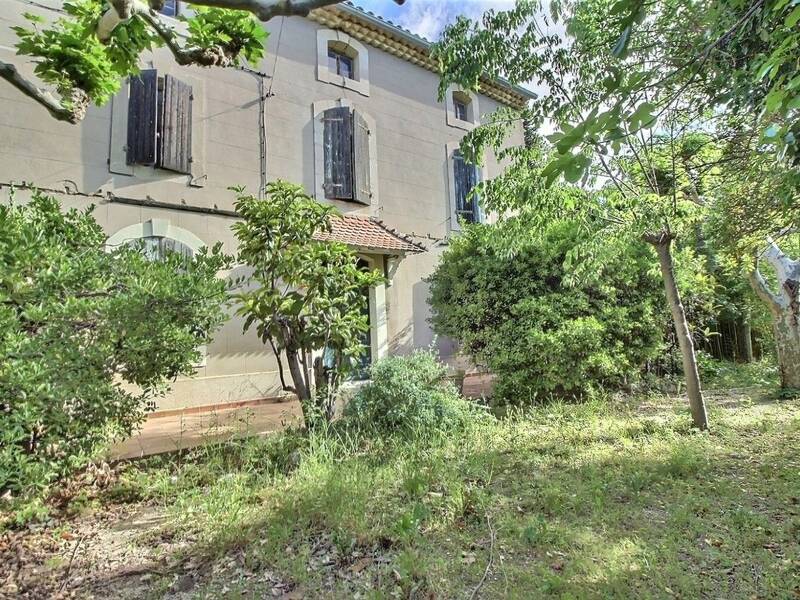 Maison à vendre, 520m², LA FARE LES OLIVIERS