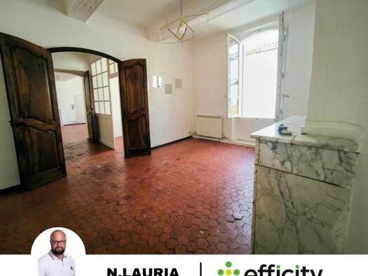 Appartement à vendre 176 000 € 4 pièces 3 chambres 94 m² Étage 1/2 Centre Ancien Pertuis 84120