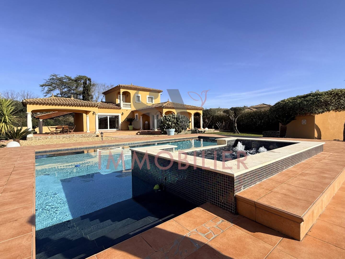 Maison à vendre, 140m², NISSAN LEZ ENSERUNE