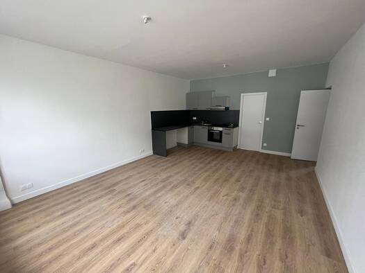Appartement à louer 615 € 2 pièces 1 chambre 40 m² 1er étage Lomme 59160