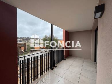 Appartement à louer 840 € 3 pièces 2 chambres 59,6 m² 1er étage Courbessac Nîmes 30000