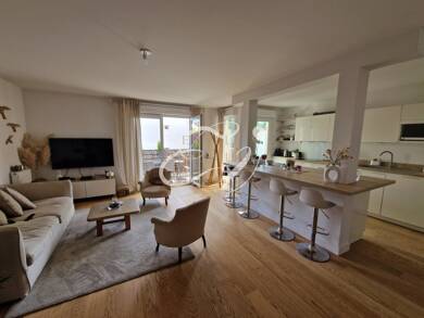 Appartement à louer 1 795 € 4 pièces 3 chambres 92 m² Dernier étage, Étage 3/3 Centre Ville Tassin la Demi Lune 69160