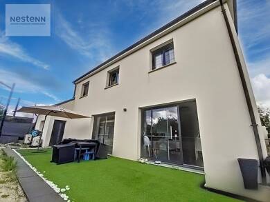 Maison à louer 1 800 € 6 pièces 5 chambres 154 m² 720 m² de terrain Escures Fleury les Aubrais 45400