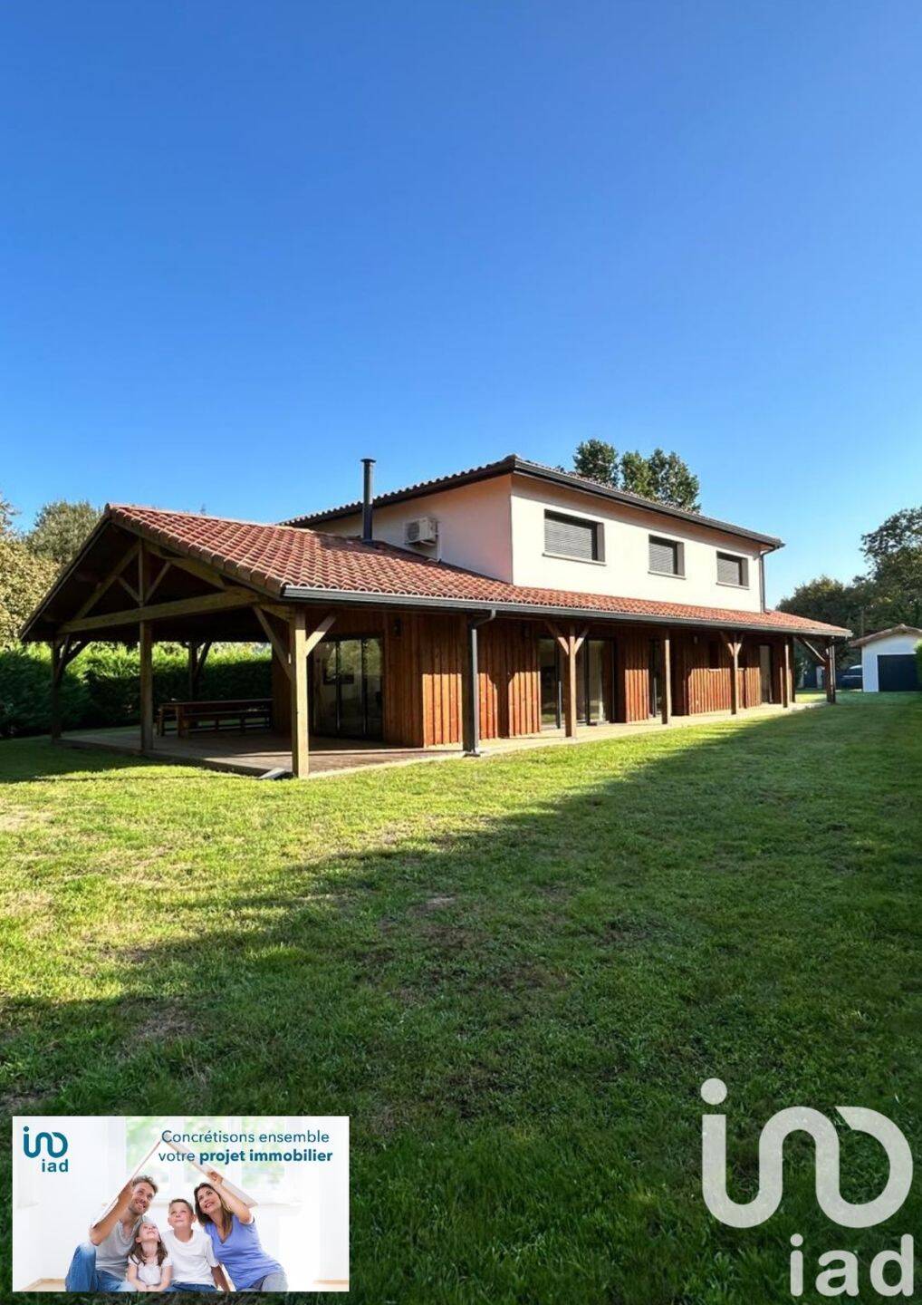 Maison à vendre, 203m², SAINT JULIEN EN BORN