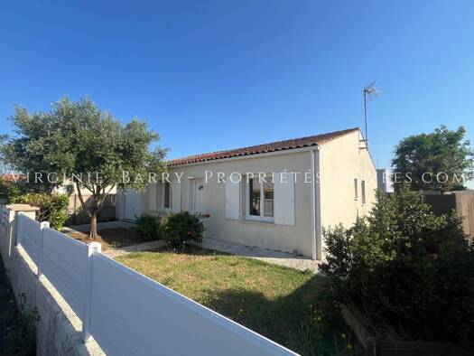 Maison de plain-pied à vendre 239 990 € 3 pièces 2 chambres 97,6 m² 308 m² de terrain La Beaume-Avant Garde Rochefort 17300