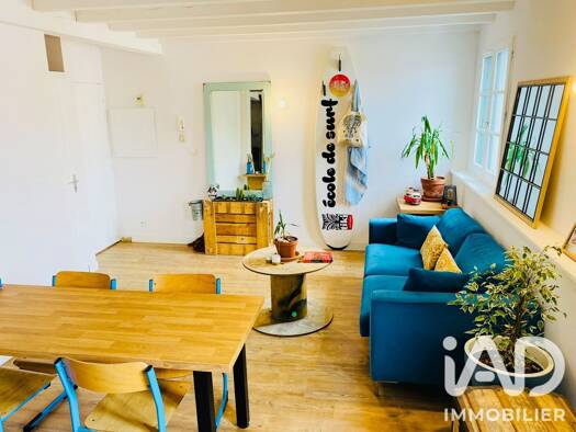 Appartement à vendre 217 000 € 3 pièces 2 chambres 48 m² Étage 3/3 Saint Esprit Bayonne 64100