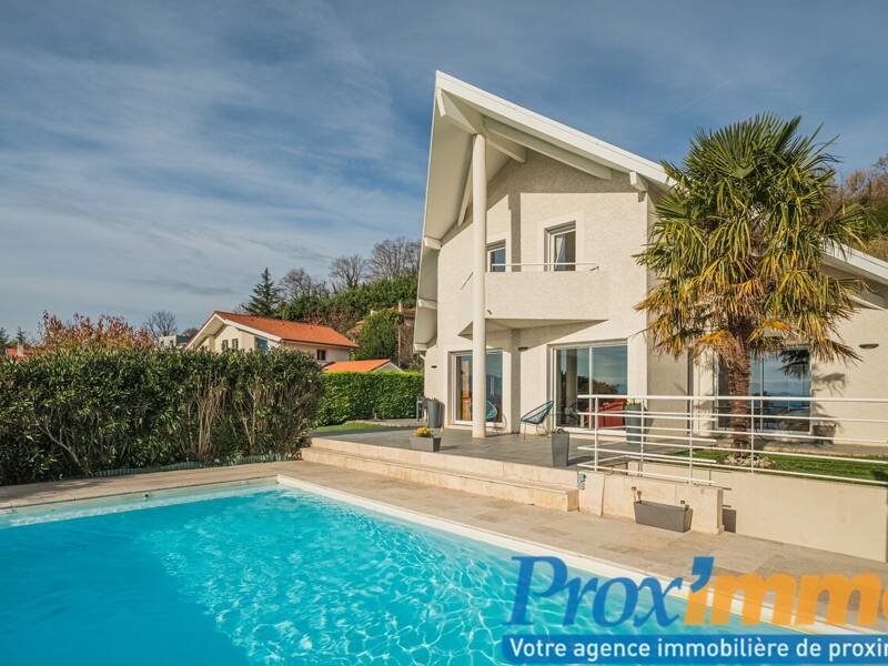 Maison à vendre, 160m², LA BUISSE