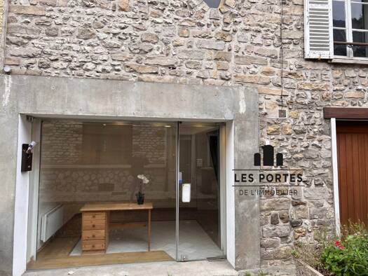 Local commercial à louer 950 € 38,5 m² de surface de vente Milly-la-Forêt 91490