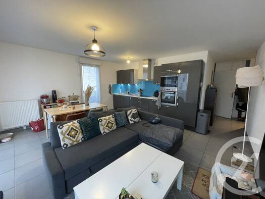 Appartement à louer 1 240 € 3 pièces 2 chambres 59,8 m² 3ème étage Les Ulis 91940