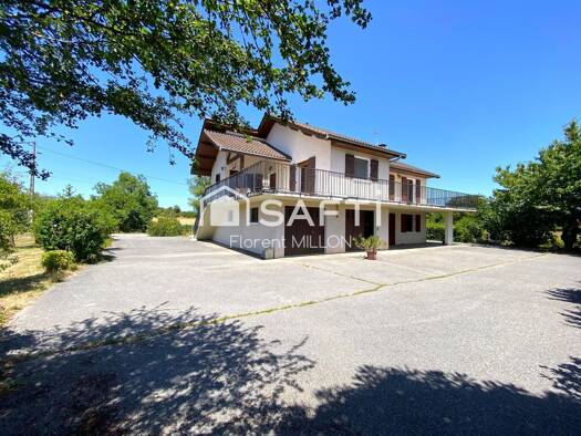 Maison à vendre 343 000 € 6 pièces 4 chambres 160 m² 1 800 m² de terrain Izeaux 38140