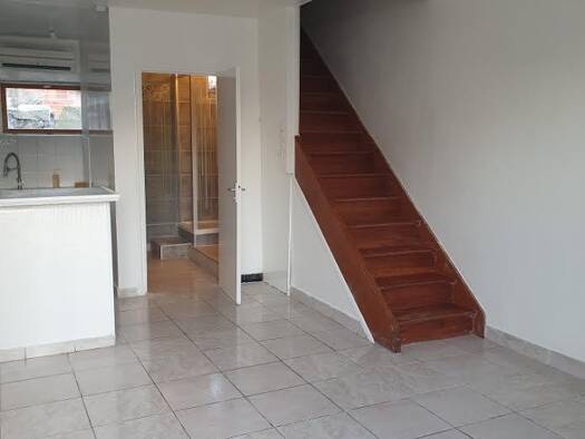 Duplex à louer 400 € 3 pièces 2 chambres 55 m² RDC Vivans 42310