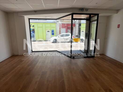 Local commercial à louer 600 € 50 m² de surface de vente Locmine 56500