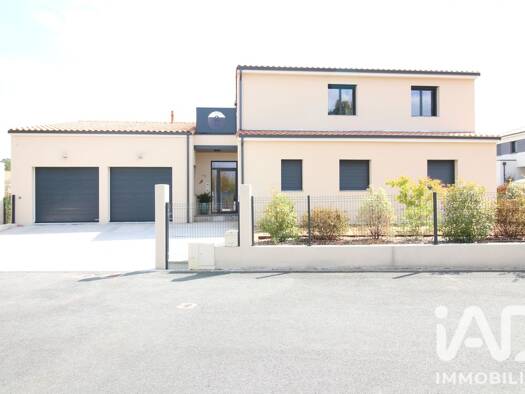 Maison à vendre 949 900 € 8 pièces 6 chambres 211 m² 706 m² de terrain Sud Est Basse-Goulaine 44115
