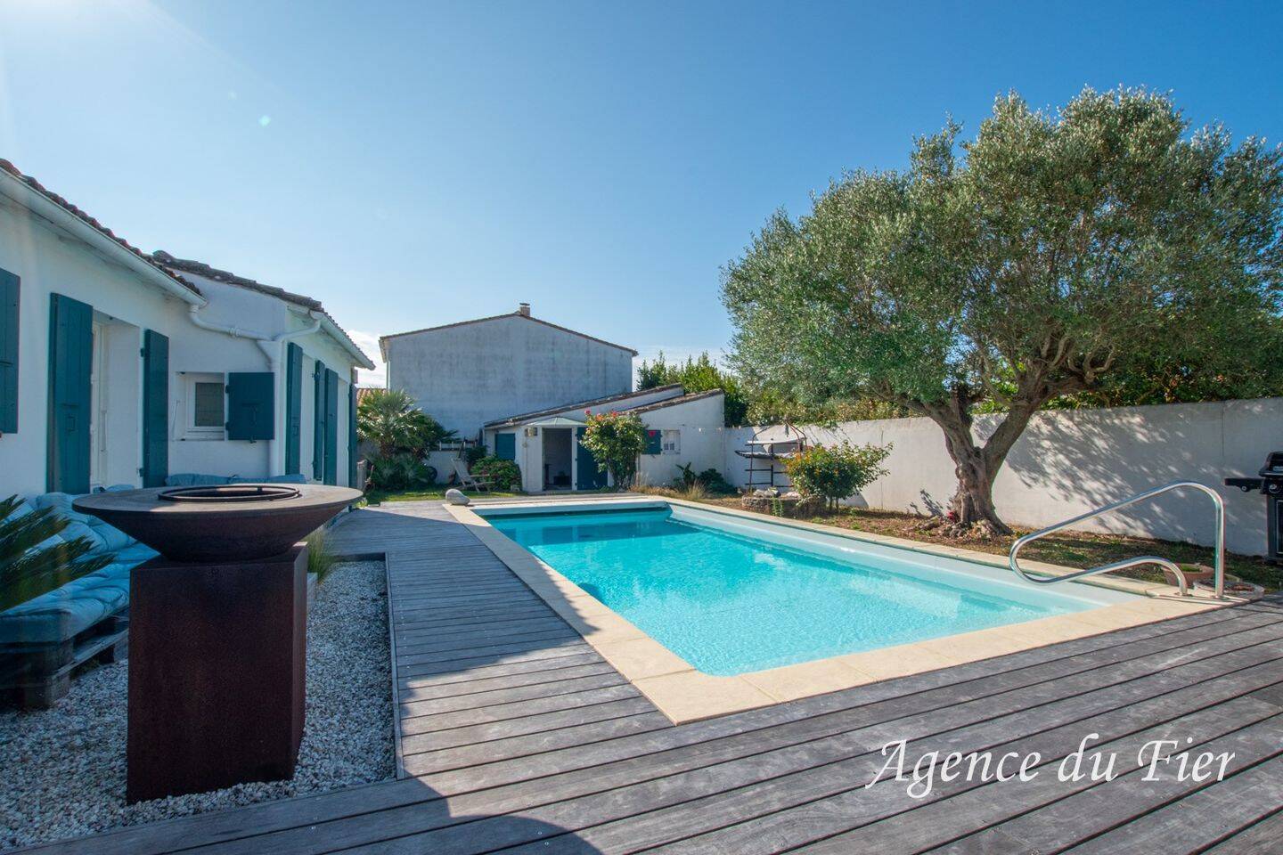 Maison à vendre, 192m², SAINT CLEMENT DES BALEINES