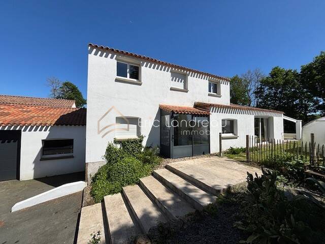Maison à vendre, 189m², POIROUX