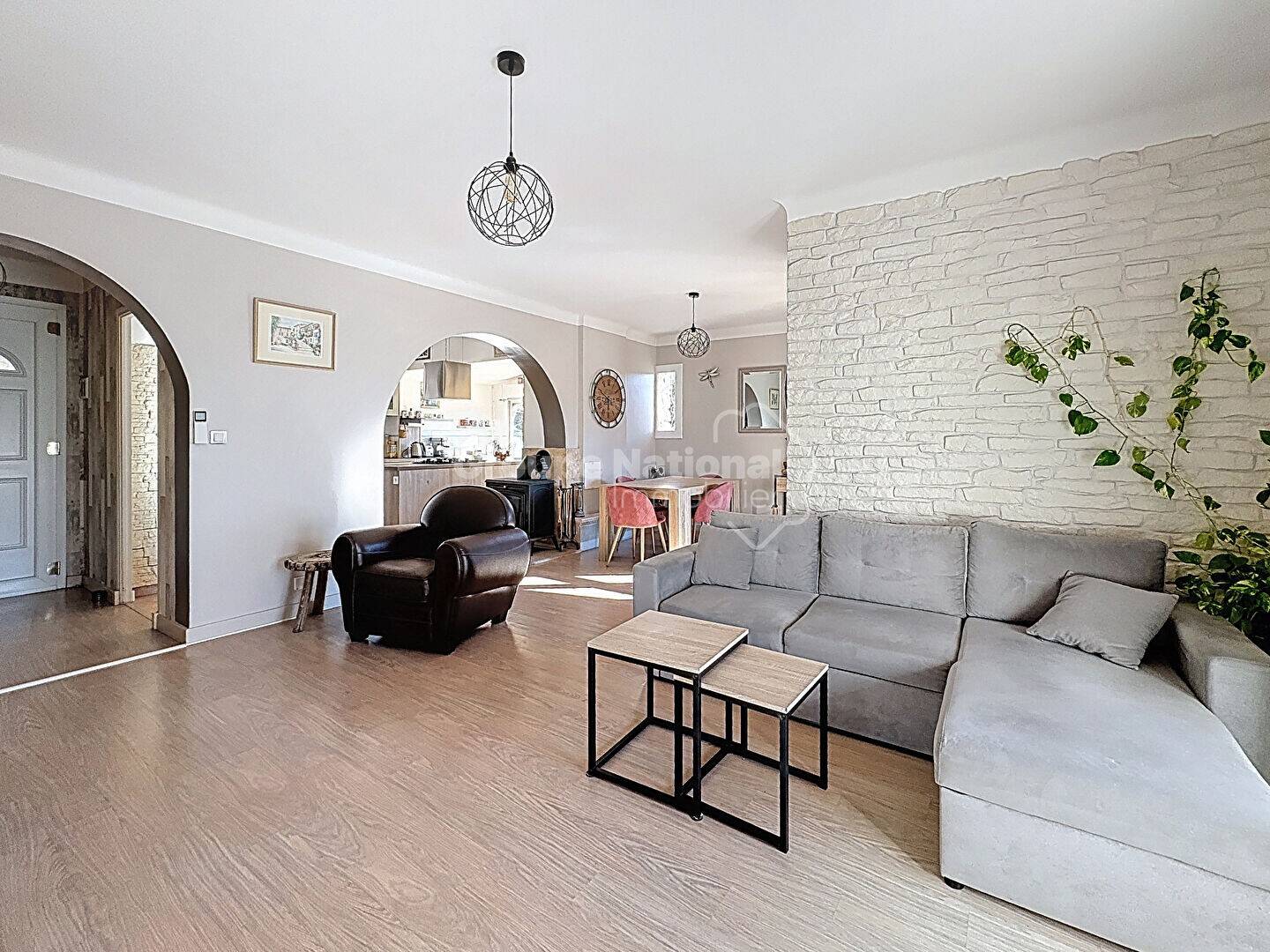 Maison à vendre, 155m², BAGNOLS EN FORET