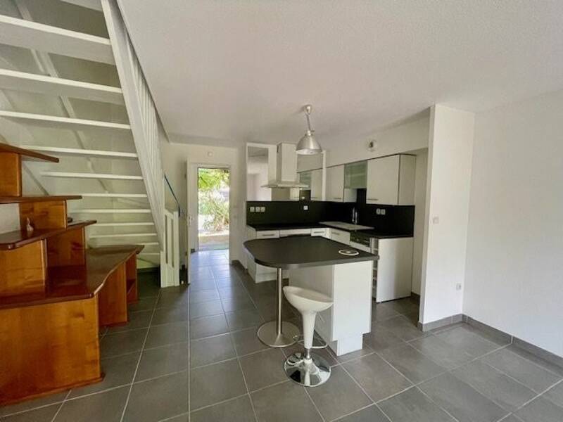 Maison à louer, 66m², BRUGUIERES