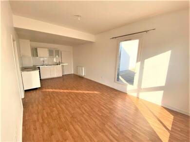 Appartement à louer 1 200 € 3 pièces 2 chambres 67 m² Dernier étage, Étage 3/3 Butte Pinson Pierrefitte sur Seine 93380