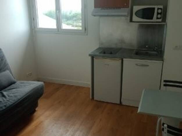 Studio à louer 605 € 1 pièce 20 m² disponible dès maintenant Sud-Bords de Marne-Gambetta-Aulnoy Chelles 77500