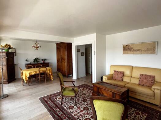 Appartement à vendre 350 000 € 4 pièces 2 chambres 85 m² Étage 3/4 Est Marly-le-Roi 78160