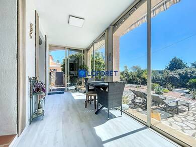 Maison de plain-pied à vendre 798 000 € 4 pièces 3 chambres 100 m² 720 m² de terrain Hauteurs de Carqueiranne Carqueiranne 83320