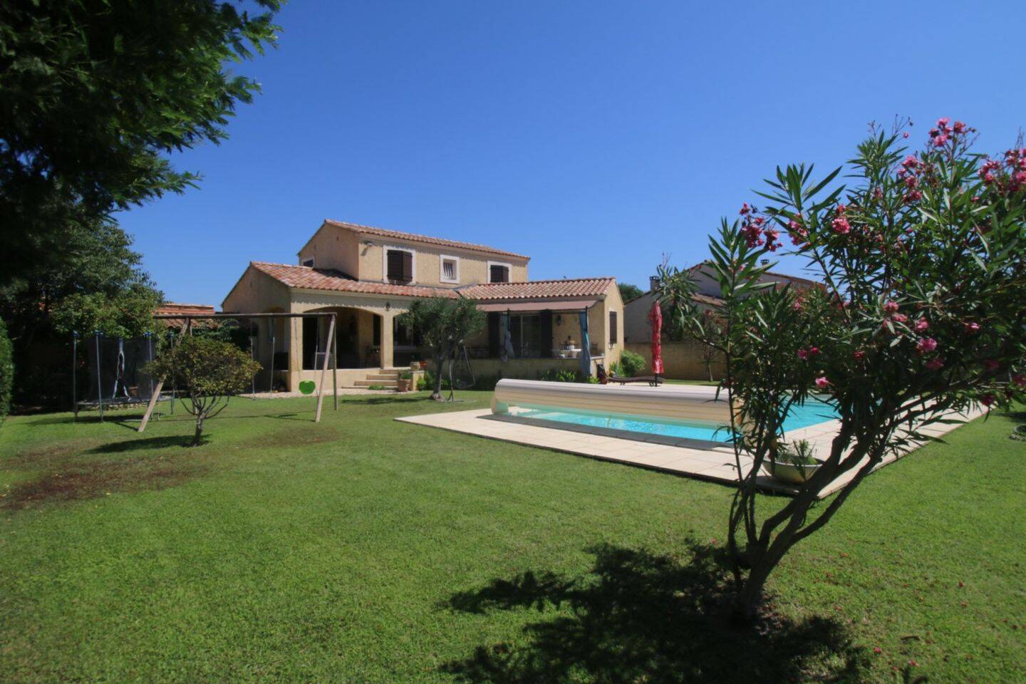 Maison à vendre, 162m², FONTVIEILLE