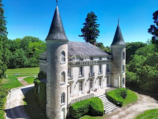 Château à vendre 1 260 000 € 30 pièces 19 chambres 1 169 m² Cathédrale Tours 37000
