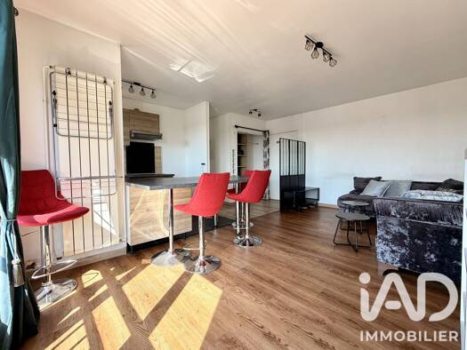 Appartement à vendre 87 000 € 2 pièces 1 chambre 46 m² Étage 4/4 Centre Ouest Saint-Julien-les-Villas 10800