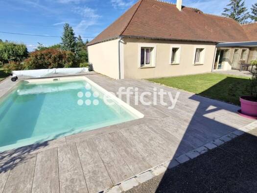 Maison de plain-pied à vendre 333 000 € 5 pièces 4 chambres 140 m² 5 000 m² de terrain La Châtre 36400