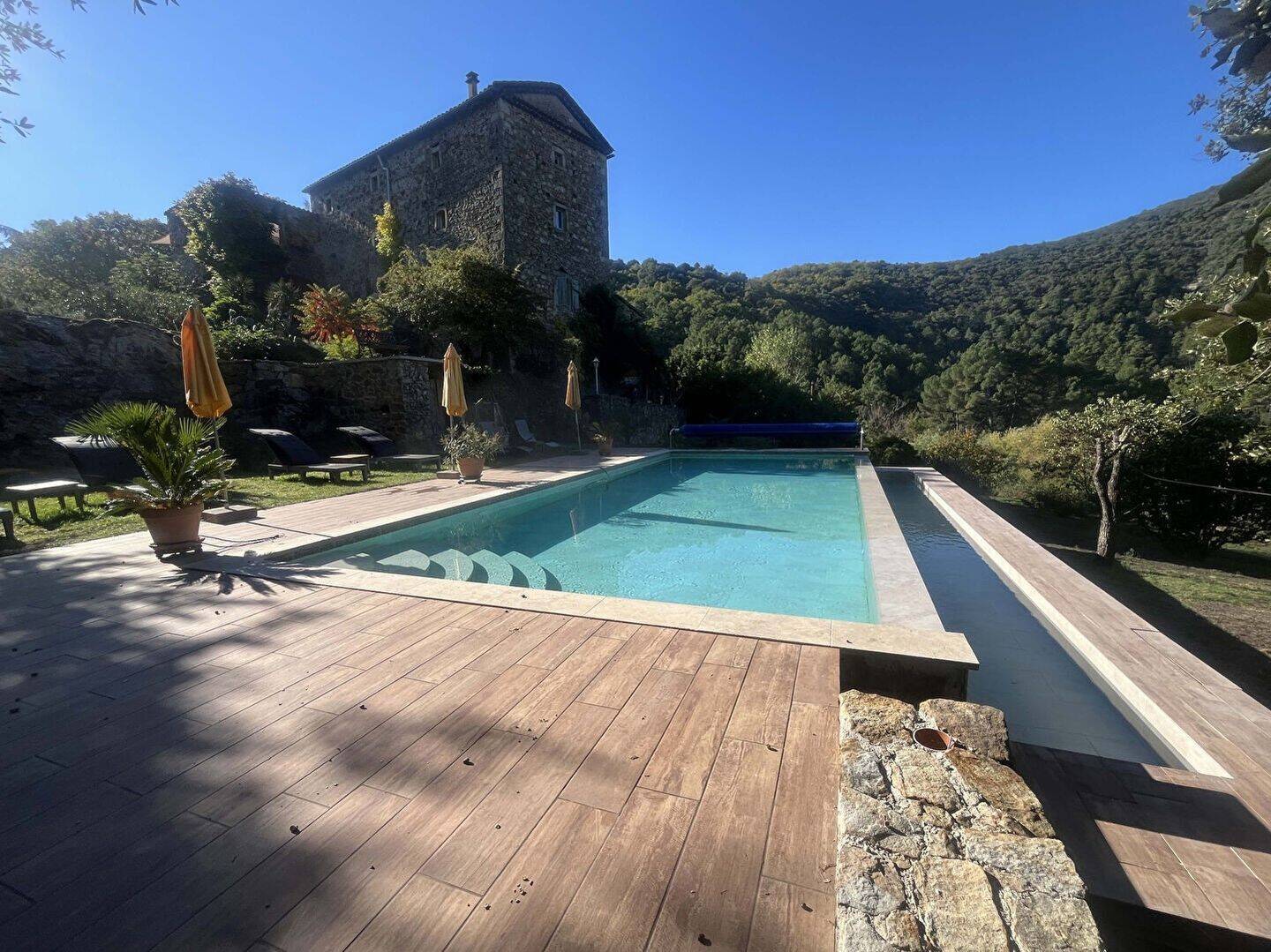 Maison à vendre, 433m², SAINT FLORENT SUR AUZONNET