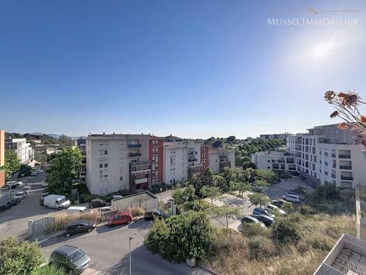 Appartement à vendre 160 000 € 2 pièces 1 chambre 40 m² Étage 3/4 Marseille 14ème arrondissement 13014