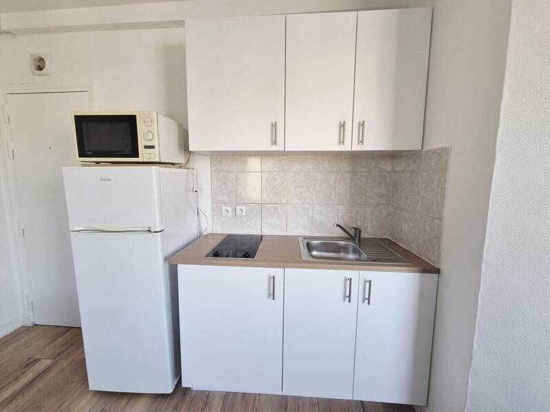 Maison à louer, 15m², PARIS 18E