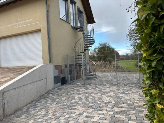 Duplex à louer 680 € 2 pièces 1 chambre 49 m² 1er étage Niederlauterbach 67630