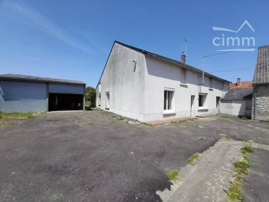 Maison de plain-pied à vendre 189 000 € 4 pièces 3 chambres 93 m² 2 638 m² de terrain Villebarou 41000