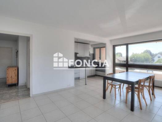 Appartement à vendre 350 000 € 4 pièces 3 chambres 83,6 m² Étage 1/1 Ornex 01210