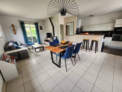 Maison de plain-pied à vendre 244 900 € 4 pièces 3 chambres 86 m² 1 247 m² de terrain Bordères 64800