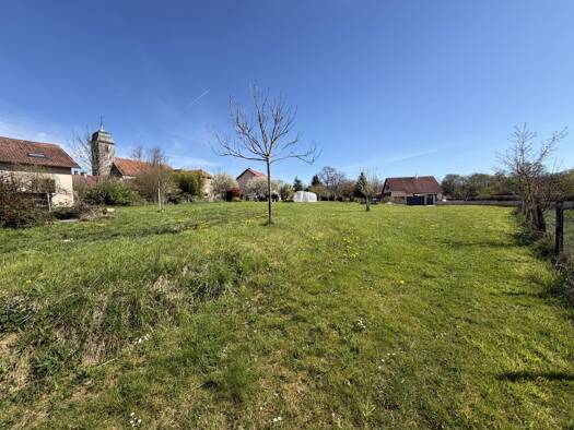 Villa à vendre 270 000 € 7 pièces 4 chambres 136 m² 17,04 m² de terrain Saint-Hilaire 25640