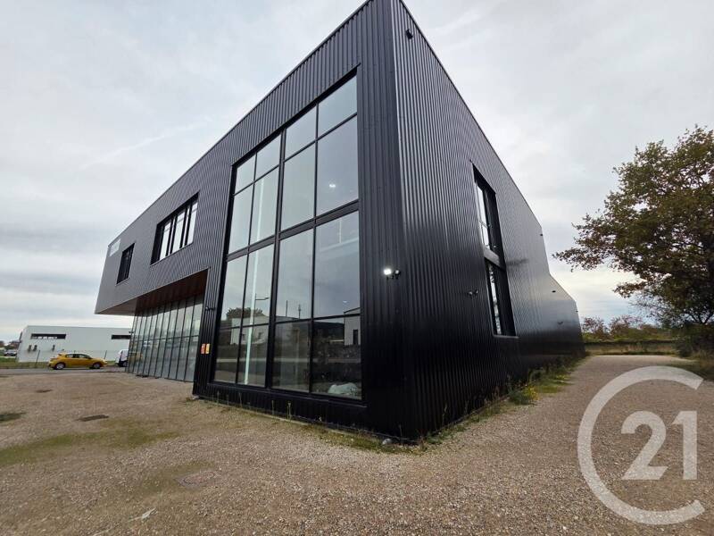 Maison à louer, 520m², HOUDAN