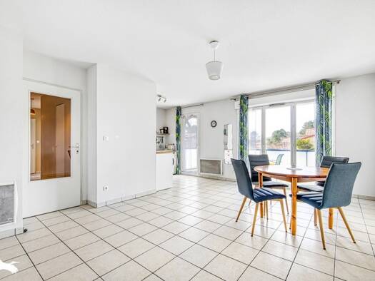 Appartement à vendre 265 500 € 3 pièces 2 chambres 64 m² Étage 1/2 Audenge 33980