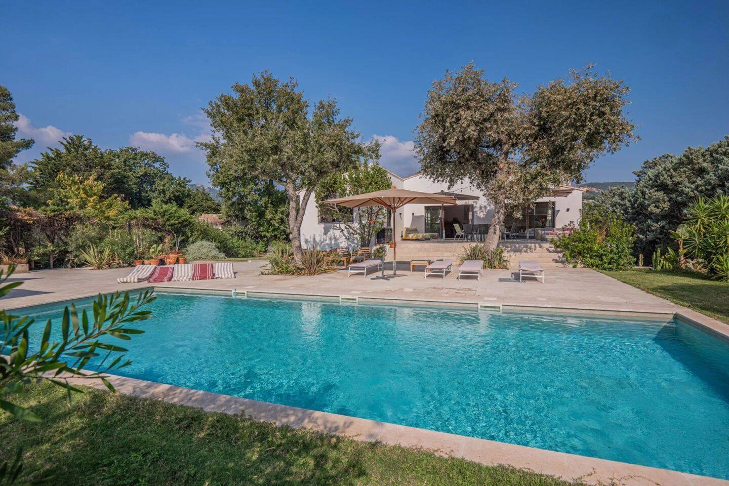 Maison à vendre, 300m², GRIMAUD