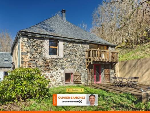 Maison à vendre 449 500 € 12 pièces 7 chambres 267 m² 2 763 m² de terrain Saint-Bonnet-près-Orcival 63210