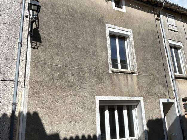 Maison à vendre 44 500 € 3 pièces 2 chambres 74 m² 71 m² de terrain Pamproux 79800