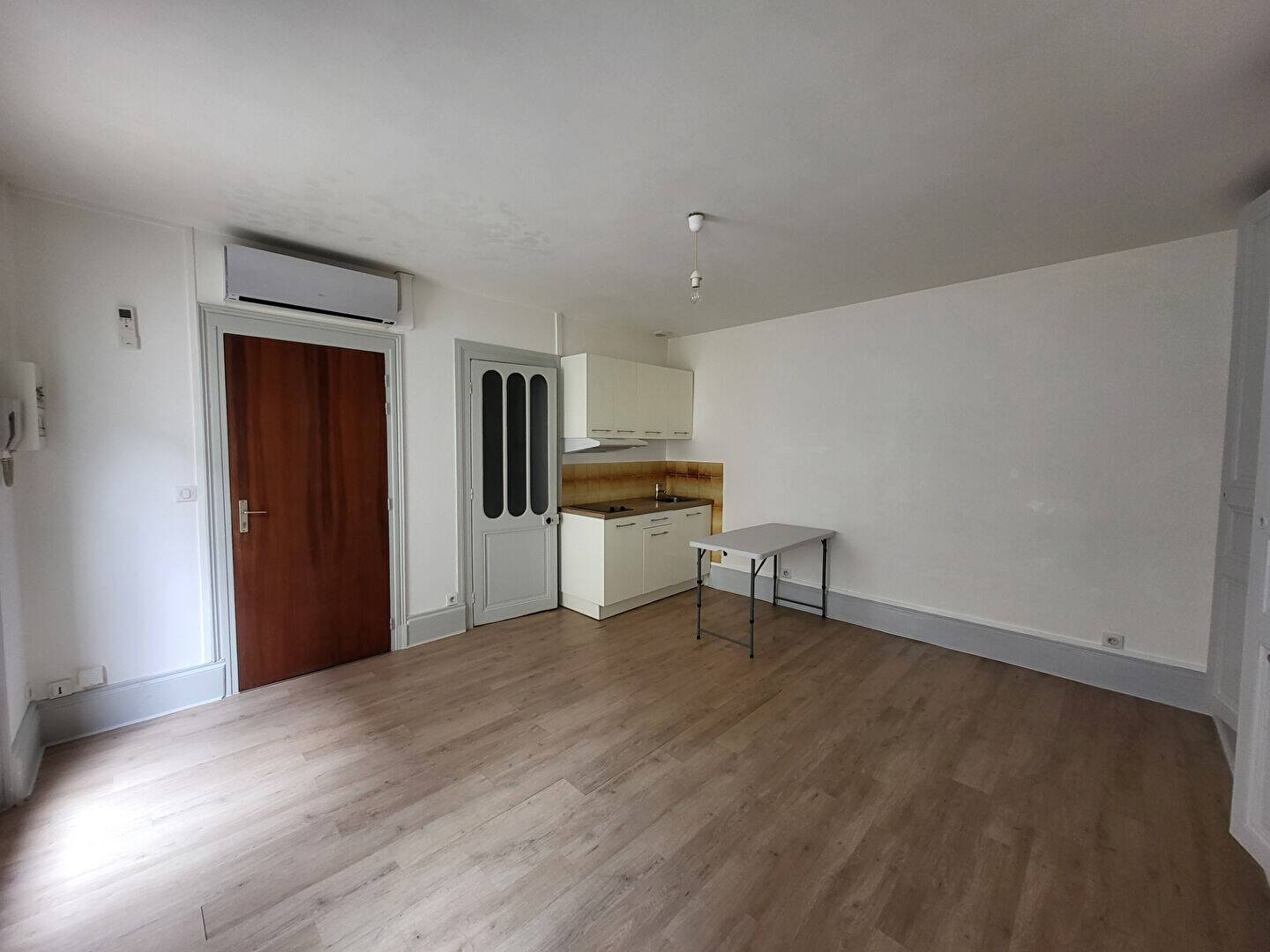 Maison à louer, 24m², ROCHEFORT