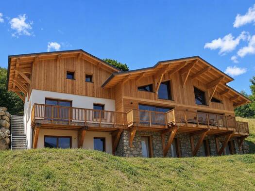Maison à vendre - Première occupation 1 700 000 € 10 pièces 6 chambres 295 m² 915 m² de terrain Villages et Station Arcs Bourg-Saint-Maurice 73700